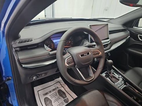 Used 2026 Jeep Compass Trailhawk AWD/4WD image 34