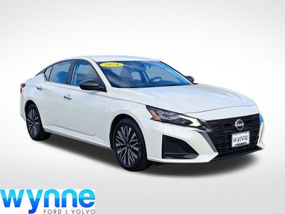 Used 2024 Nissan Altima 2.5 SV