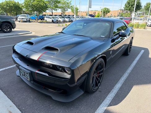 Used 2023 Dodge Challenger SRT Hellcat RWD image 3