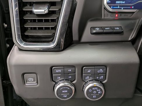 Used 2023 GMC Sierra 1500 Denali Ultimate image 20