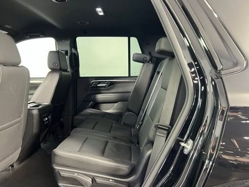 Used 2025 Chevrolet Tahoe Z71 image 25