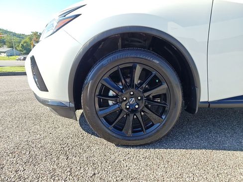 Used 2024 Nissan Murano SV w/ SV Midnight Edition Package image 7