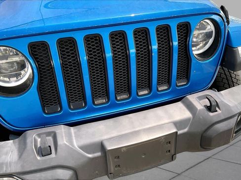 Used 2022 Jeep Wrangler Unlimited Sahara AWD/4WD image 28