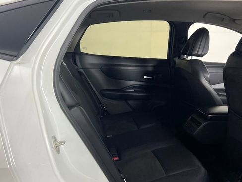 Used 2024 Nissan Ariya AWD image 27