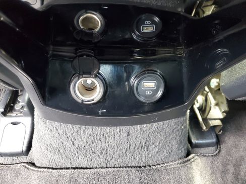 Used 2023 Kia Sorento SX FWD image 12
