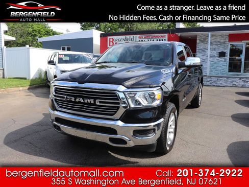 Used 2024 RAM 1500 Laramie AWD/4WD image 1