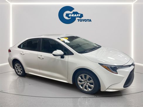Used 2023 Toyota Corolla LE image 10