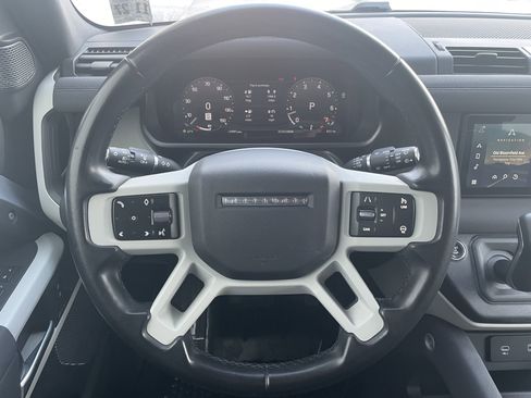 Used 2023 Land Rover Defender 110 S image 21