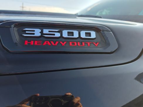 Used 2022 RAM 3500 Laramie AWD/4WD image 10