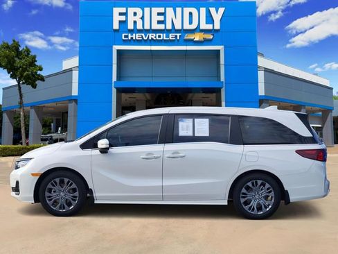 Used 2025 Honda Odyssey Touring image 4