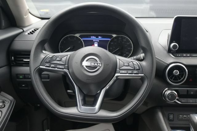 Used 2025 Nissan Sentra SV FWD image 23