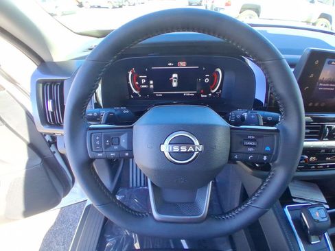 New 2026 Nissan Pathfinder SL AWD/4WD image 14