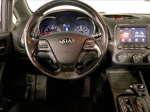 Used 2017 Kia Forte EX FWD image 5