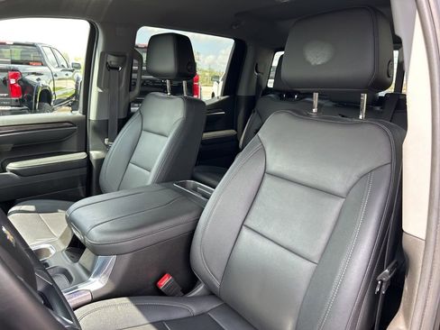 Used 2023 Chevrolet Silverado 1500 LTZ w/ Technology Package AWD/4WD image 19