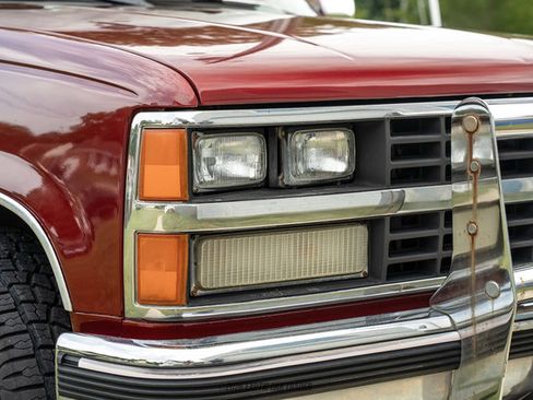 Used 1989 Chevrolet Silverado 1500 2WD Regular Cab image 92