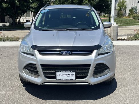 Used 2016 Ford Escape SE w/ Equipment Group 201A AWD/4WD image 9