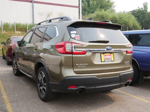 Used 2025 Subaru Ascent Limited w/ Popular Package #2 AWD/4WD image 3
