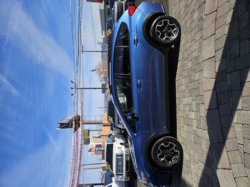 Used 2014 Subaru Crosstrek 2.0i Limited image 1