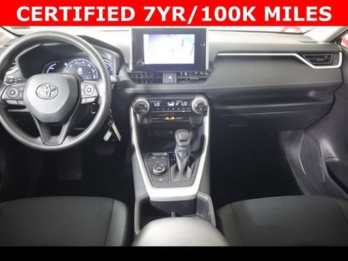 Used 2024 Toyota RAV4 LE AWD/4WD image 15