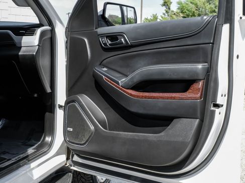 Used 2017 GMC Yukon SLT w/ Open Road Package image 39