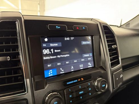 Used 2018 Ford F150 XLT w/ Equipment Group 302A Luxury AWD/4WD image 20