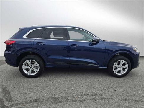 New 2025 Audi Q5 Premium image 2