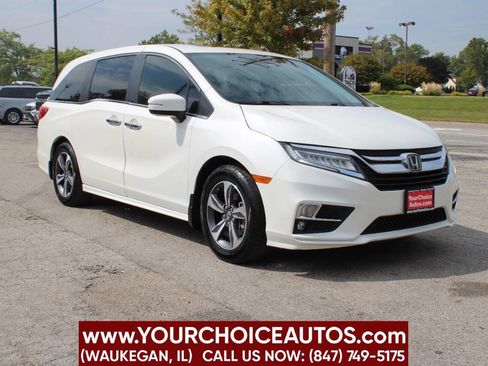 Used 2018 Honda Odyssey Touring image 3