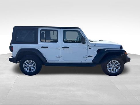 Used 2023 Jeep Wrangler Unlimited Sport AWD/4WD image 7