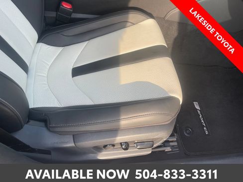 Used 2023 Lexus ES 350 F Sport w/ Accessory Package (Z2) FWD image 15