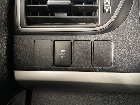 Used 2016 Toyota Camry XSE image 28