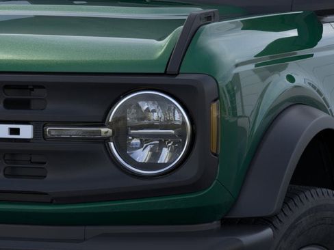 New 2025 Ford Bronco 4-Door AWD/4WD image 20
