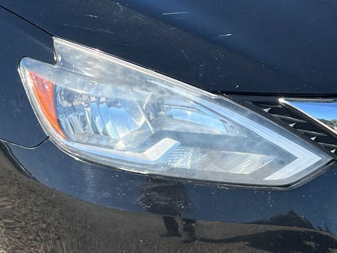 Used 2018 Nissan Sentra S FWD image 31