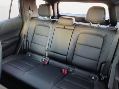 New 2026 Chevrolet Equinox LT image 9