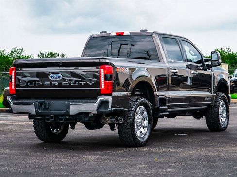 Used 2025 Ford F250 Lariat w/ Lariat Ultimate Package AWD/4WD image 4