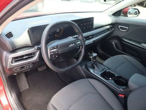 Used 2025 Kia K4 FWD image 9