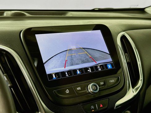 Used 2022 Chevrolet Equinox LT AWD/4WD image 14