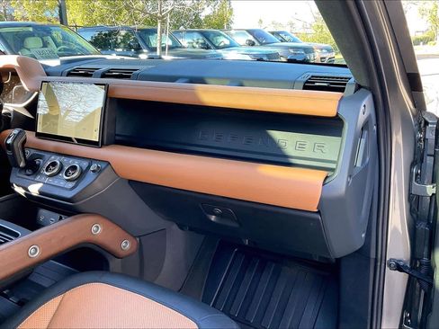 Used 2024 Land Rover Defender 130 X image 19