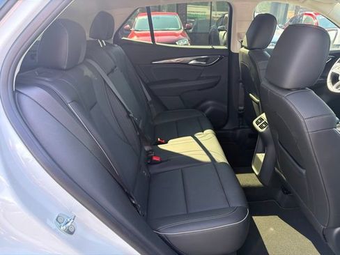 Used 2023 Buick Envision Essence AWD/4WD image 18