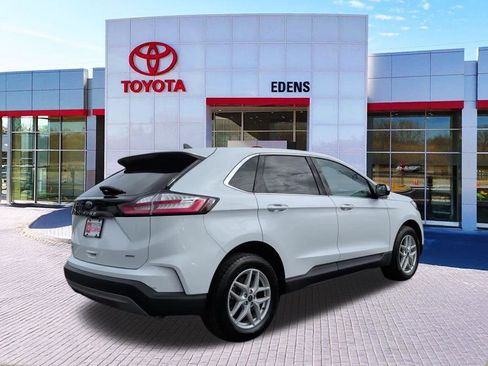 Used 2022 Ford Edge SEL AWD/4WD image 3