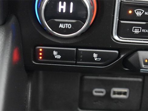 Certified 2023 Chevrolet Suburban RST w/ Sport Performance Package image 37