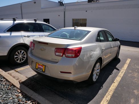 Used 2015 Chevrolet Malibu LT image 5