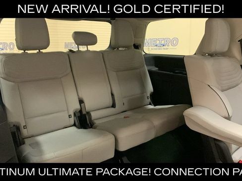 Certified 2025 Ford Expedition Platinum w/ Platinum Ultimate Package AWD/4WD image 17