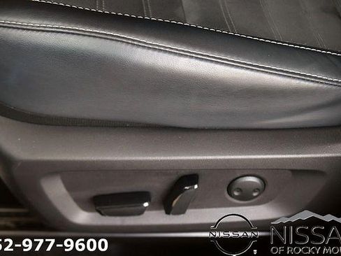 Used 2025 Mitsubishi Outlander SE FWD image 18