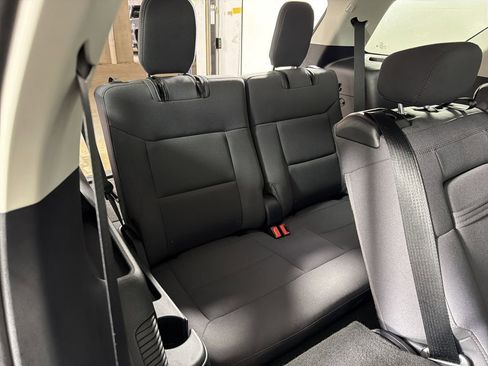 Used 2025 Ford Explorer Active image 13