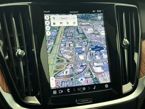 Certified 2025 Volvo V60 B5 Cross Country Plus image 27