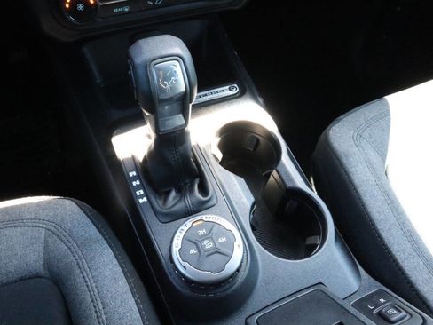 Used 2022 Ford Bronco 2-Door image 8