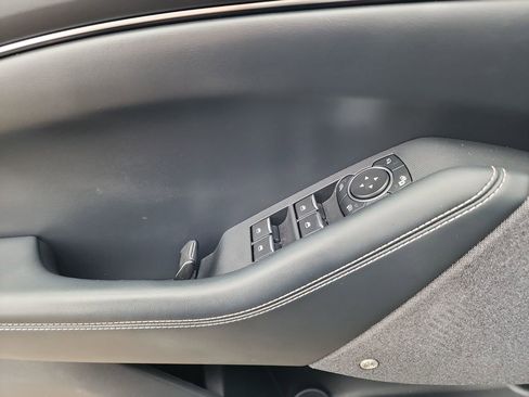 Used 2021 Ford Mustang Mach-E Premium image 12