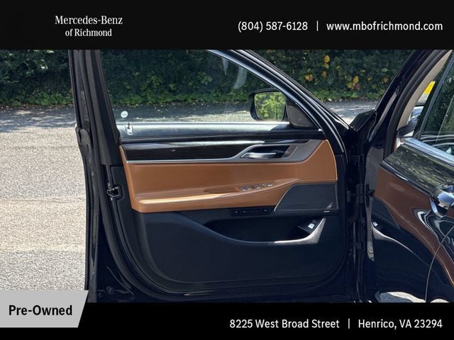 Used 2019 BMW 740i xDrive w/ Executive Package AWD/4WD image 14