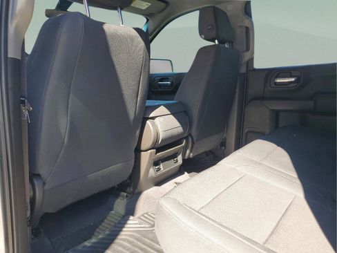 Used 2020 Chevrolet Silverado 1500 Custom w/ Custom Value Package image 6