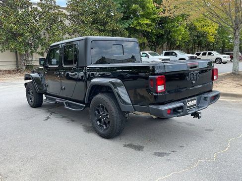 Used 2022 Jeep Gladiator Sport AWD/4WD image 5